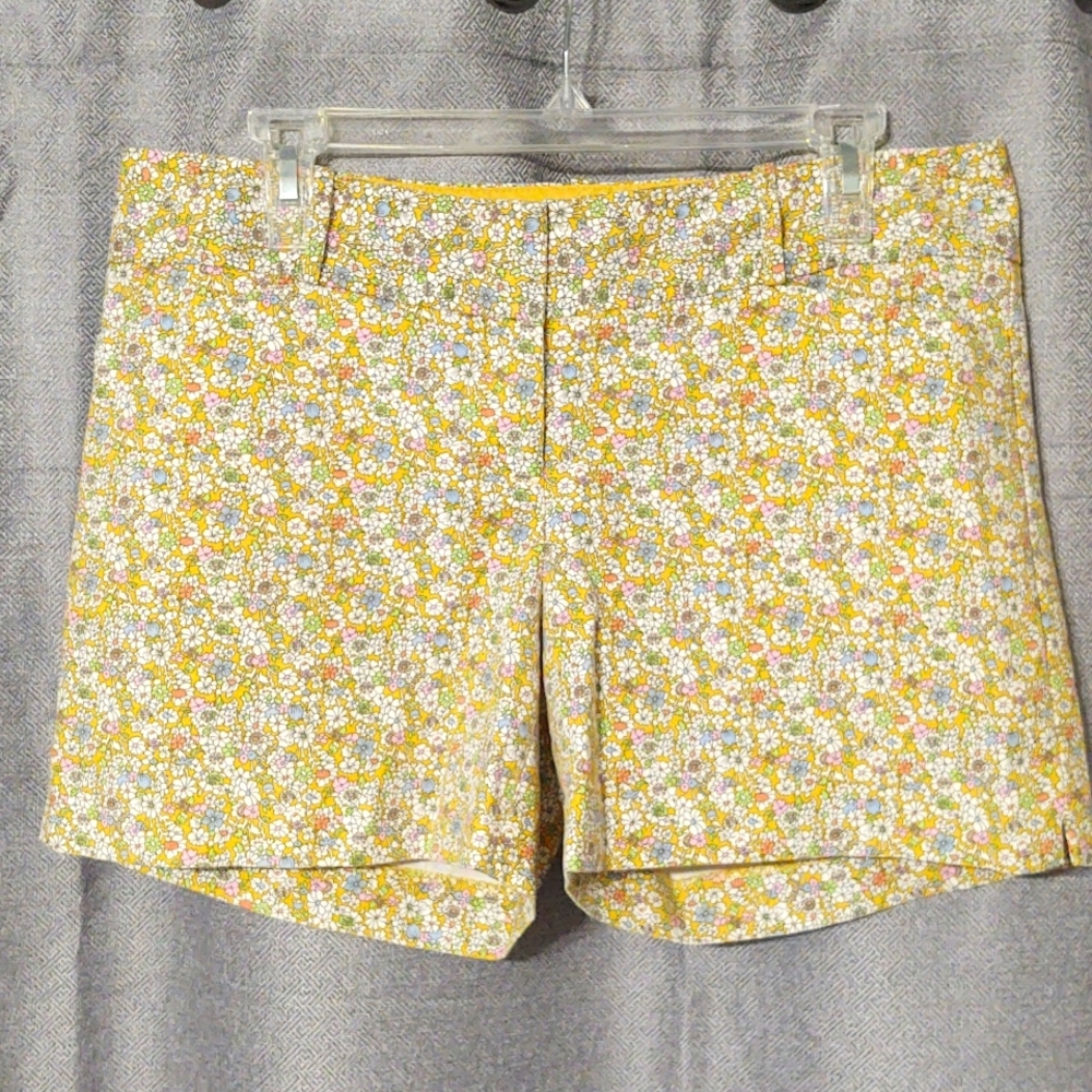 The Limited Floral Shorts with Pockets Sz 10 EUC
